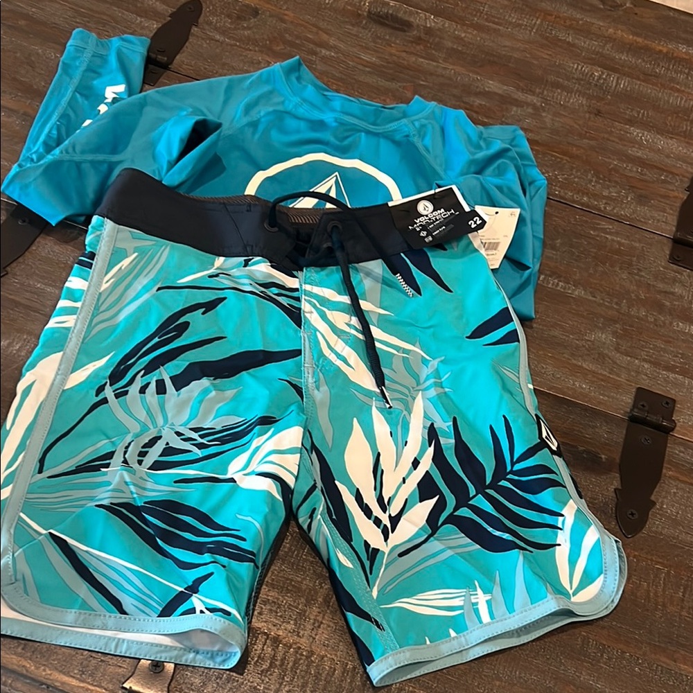 Volcom Aqua and White Swimwear Set
